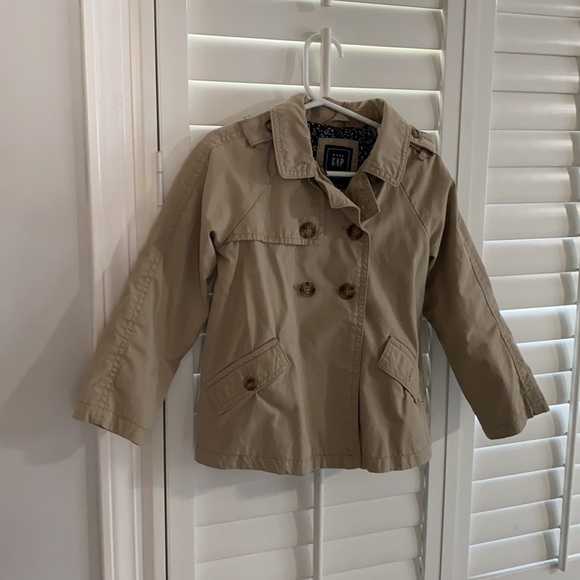 SOLD Girls (5-6 year old) Summer Bundle - Picture 2 of 8